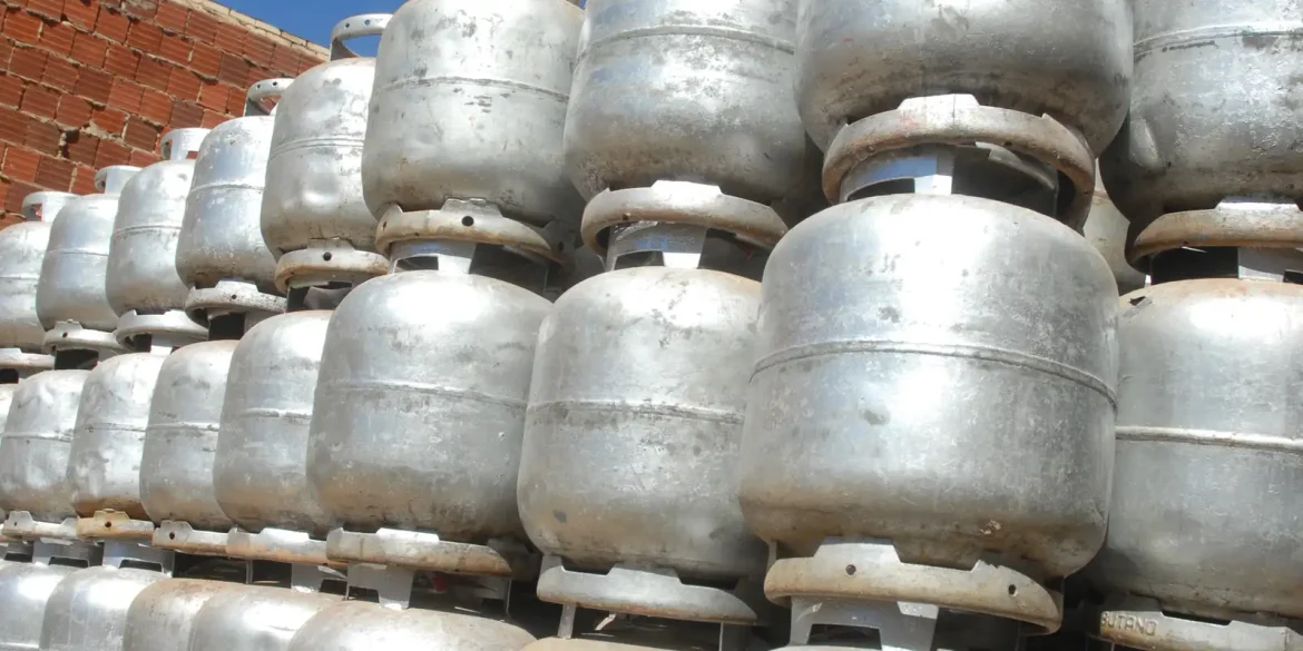 beneficiarios-com-nis-final-6-recebem-auxilio-gas beneficiarios-com-nis-final-6-recebem-auxilio-gas